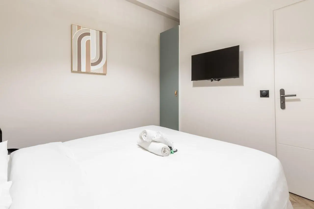 Home Suite Home Saint Lazare 2Br 0*, Paris France